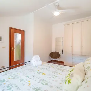 https://luisas-house-bellagio.it-lombardy.com